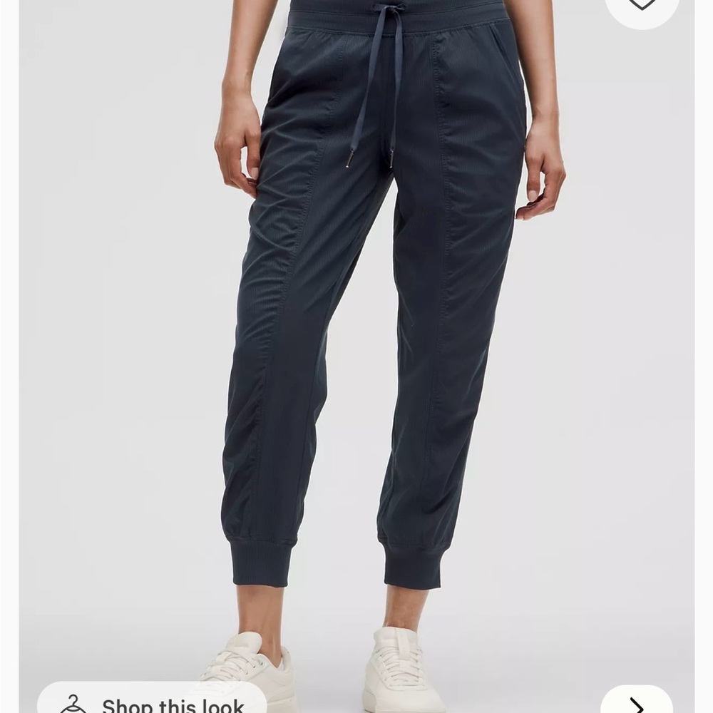 Lululemon Dance Studio Mid-Rise Jogger 7/8 Length **SHORT**